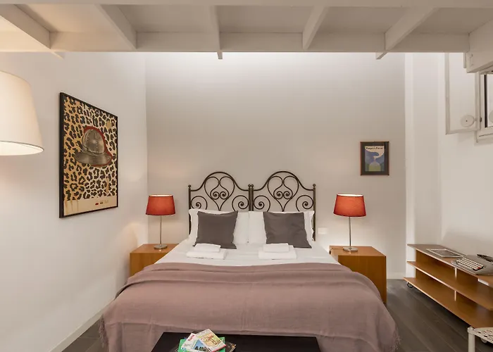 Saint Caterina House - Campo De' Fiori * Rome